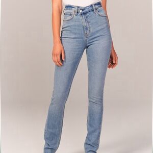 Abercrombie & Fitch jeans 
Ultra High Rise 90s Slim Straight Jean